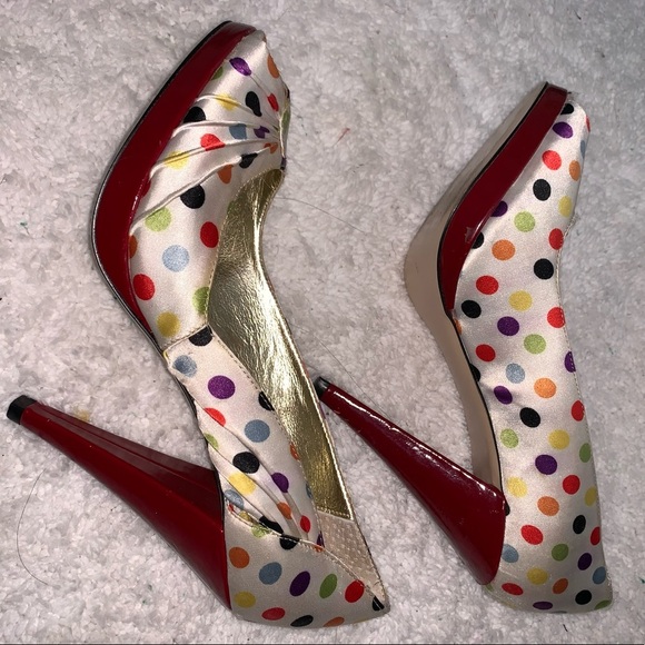 Steve Madden Satin Multicolored Polka Dot Pump - Picture 3 of 5